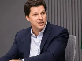 Daniel Vilela confirma liderança nas pesquisas e é reeleito no primeiro turno