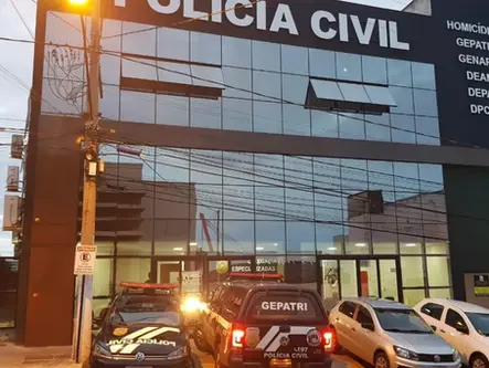 Pai é preso suspeito de estuprar filha e usar coletor menstrual para feri-la, em Goiás.