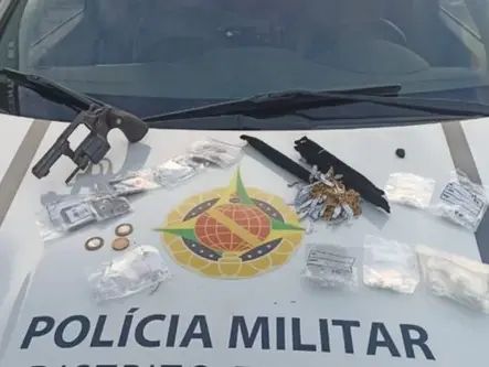 Dupla é detida por roubar joalheria no DF. Itens roubados valiam R$ 100 mil