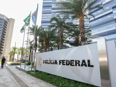 PF: pai de Vorcaro liderava A Turma, milícia pessoal do banqueiro