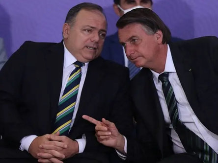 Crise sem fim: O ministro da saúde, Eduardo Pazuello admite estar demitido