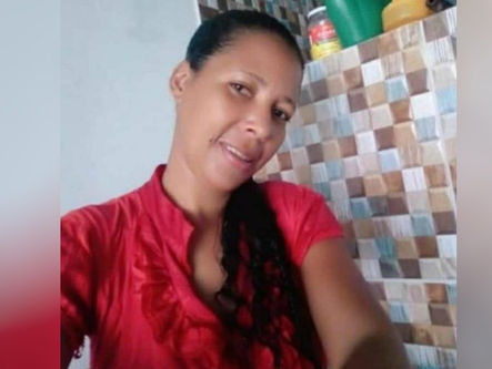 Jovem é preso suspeito de matar a mãe com golpes de martelo e faca após 'vozes' pedirem, em Goiás