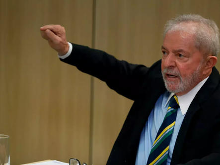 Lula diz ter cometido erro ao proteger terrorista italiano Cesare Battisti no Brasil
