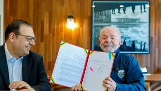 Lula sanciona lei que garante renovação automática da CNH