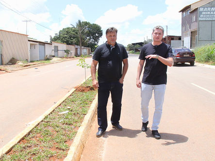 Prefeitura de Águas Lindas promove o 3º Drive Thru Ambiental em comemoração ao Dia da Árvore