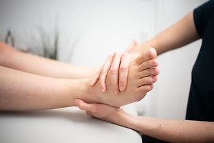 Fußreflexzonentherapie – alternative Behandlungsmethode Physiotherapie Falkensee