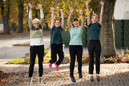 Als Team für unsere Patienten und Patientinnen da. Praxis Karina Lüdtke - Physiotherapie, Osteopathie und Heilpraktik Falkensee