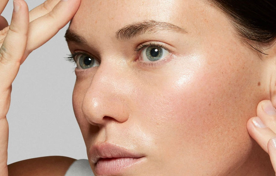 derm model glow skin.jpg