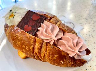 Brioche con crema al lamponr