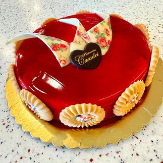 Bavarese alla fragola con biscotti