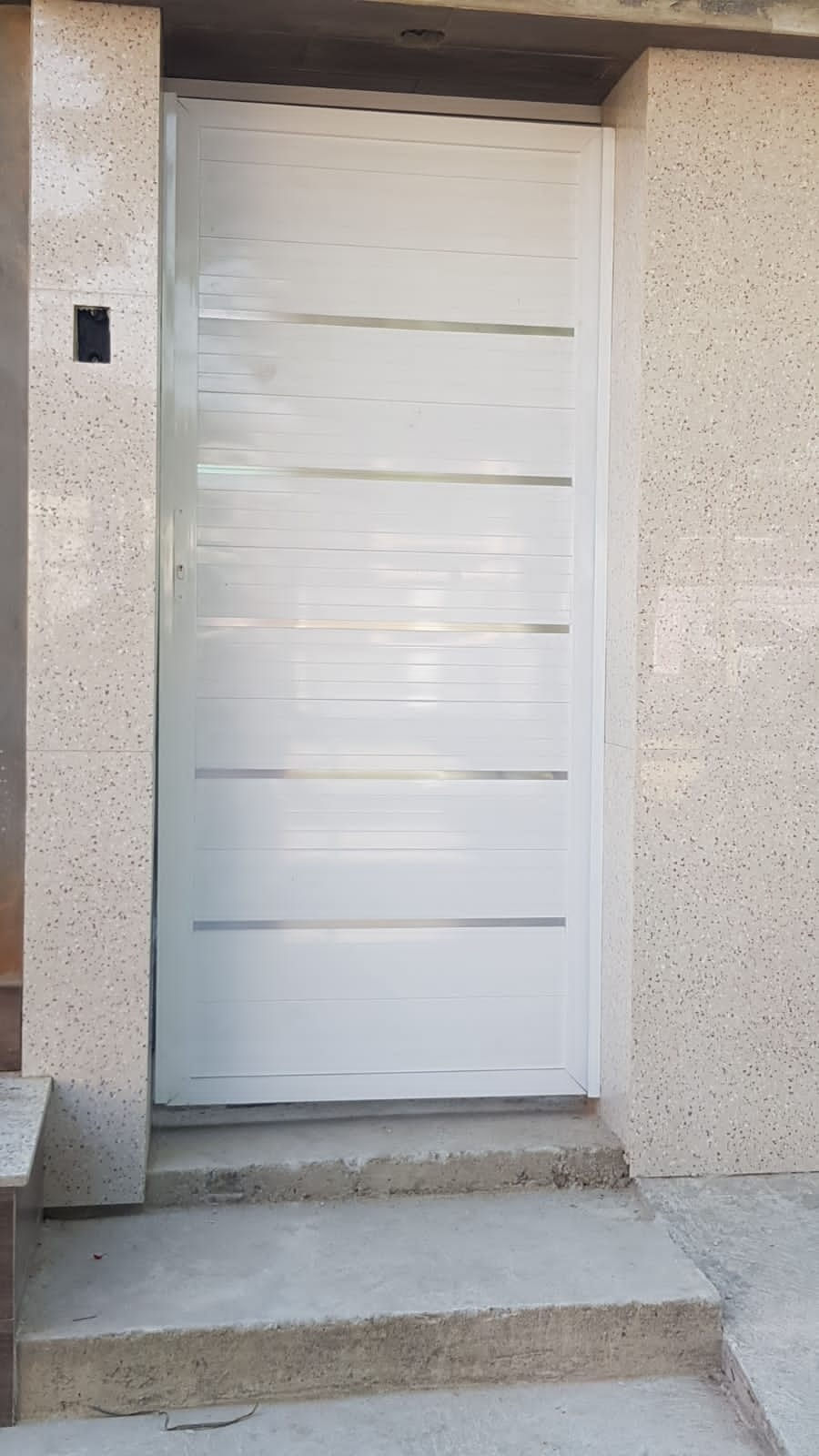 118981341_192613418889906_85998108335197