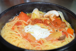 鍋パスタ(トマト)