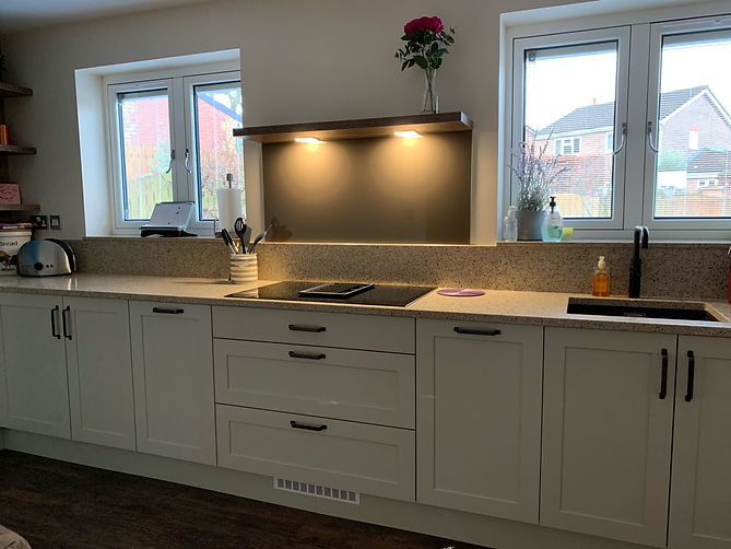 Traditional Fitted Kitchen, designed and supplied by Kitchen Craft Design Chesterfield & Sheffield