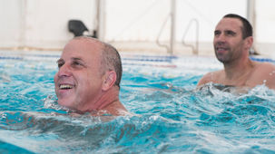 כל הדרכים להעביר אימון שלם (במים) מבלי להתאמץ בכלל...