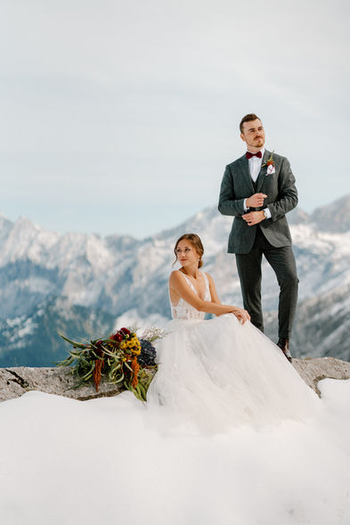 After-wedding photoshoot in the mountains near Munich