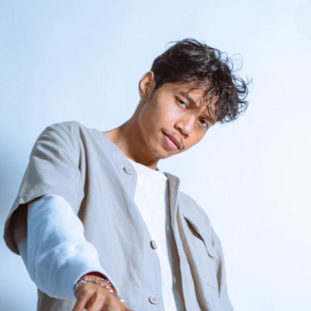Fahimi Rahmat Curi Tumpuan dengan Teaser Lagu Terbaharu “Aku Jatuh”!