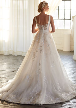 CouturebyBea Brautkleid_Ellis - Bree - 11886_203.jpg Brautkleid Hochzeitskleid Brautmode Hochzeit Couture by Bea Tüllrock Brautmodenboutique Heiraten im Münsterland Borken Bocholt Dorsten Heiraten Braut Brautmode Brautmodengeschäft