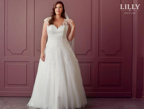 getimageCouturebyBea#Bea # Brautmoden #CouturebyBea #Brautmodengeschäft  #curvy #Lilly #Bo