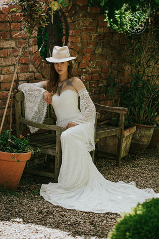 Brautkleid Hochzeitskleid Brautmode Hochzeit Couture by Bea Tüllrock Brautmodenboutique Heiraten im Münsterland Borken Bocholt Dorsten Heiraten Braut Brautmode Brautmodengeschäft 