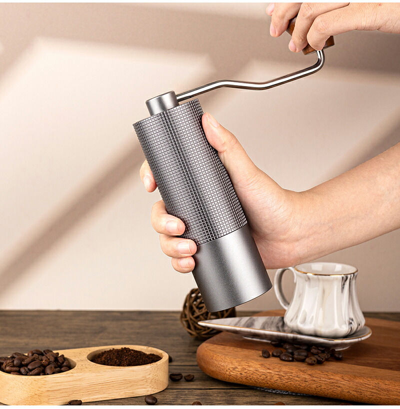 サムネイル： コーヒーミル 手動 手挽き コーヒーグラインダーと稲植屋 ステンレス製 ミルクジャグ ミルク ピッチャー ステンレススチール ラテアート ピッチャー ラテ ミ…