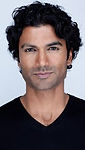 Sendhil Ramamurthy as Gupta Patriarch.jpg