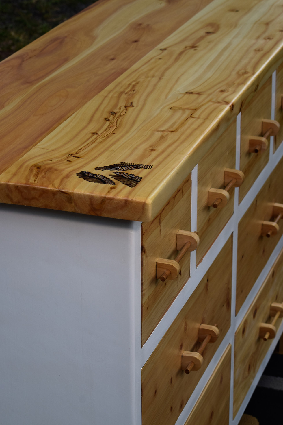 Thumbnail: Wooden Dresser