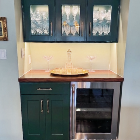 Dining Room Cabinetry Dry Bar