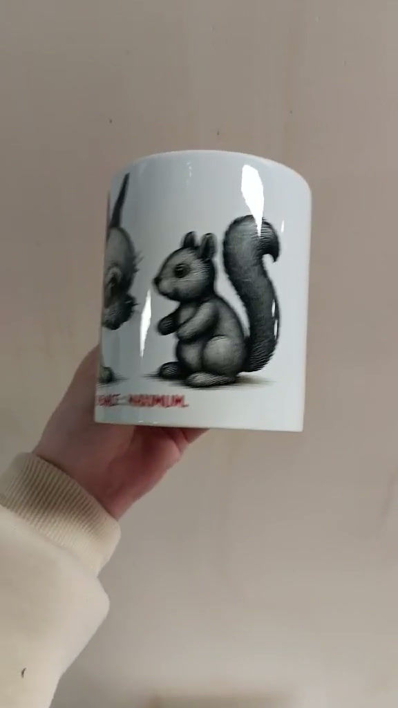 Miniature : 🐾 Mug “Niveau de menace : Maximum” – Chihuahua poil court