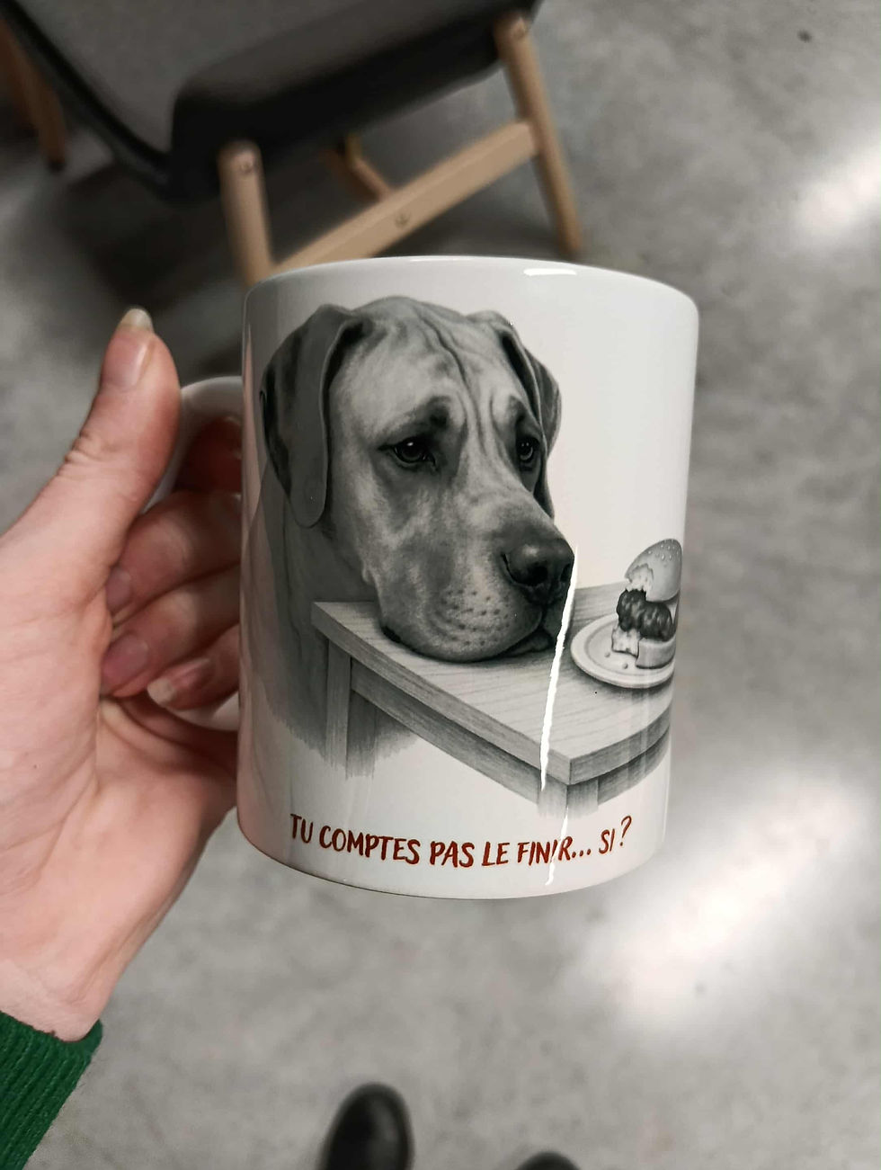 Miniature : 🐾 Mug “Tu comptes pas le finir… si ?” – Dogue Allemand