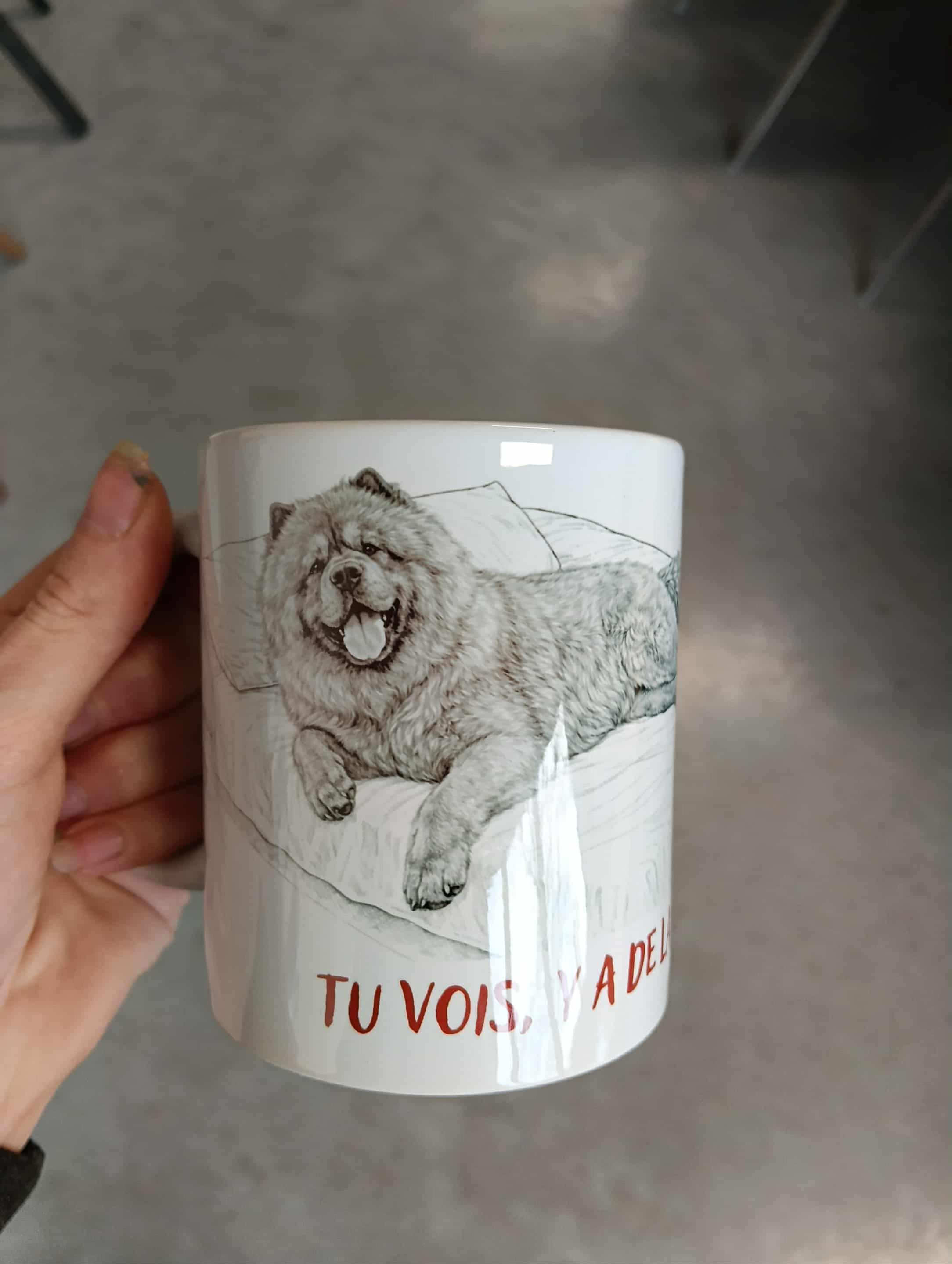 🐾 Mug Chow-Chow – « Tu vois, y a de la place ! »