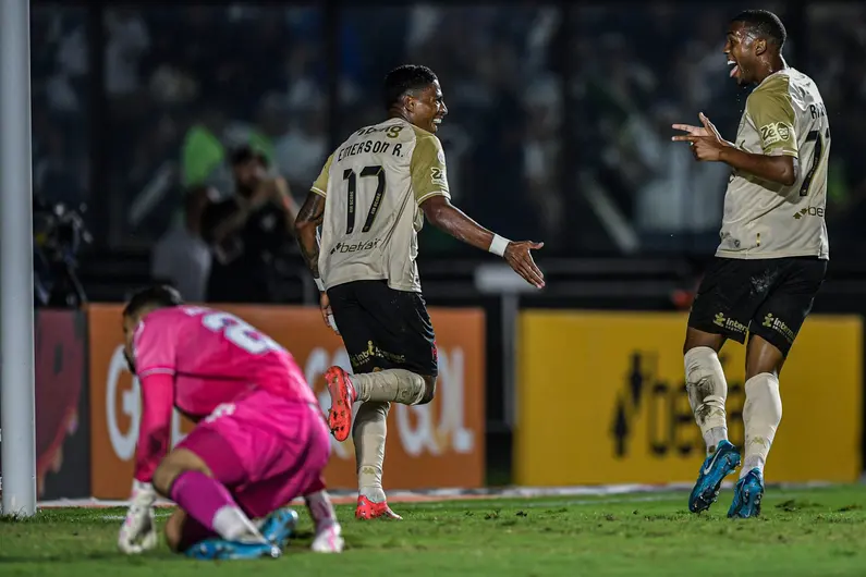 Gol e comemoração de Emerson Rodrigues em Vasco x Bahia