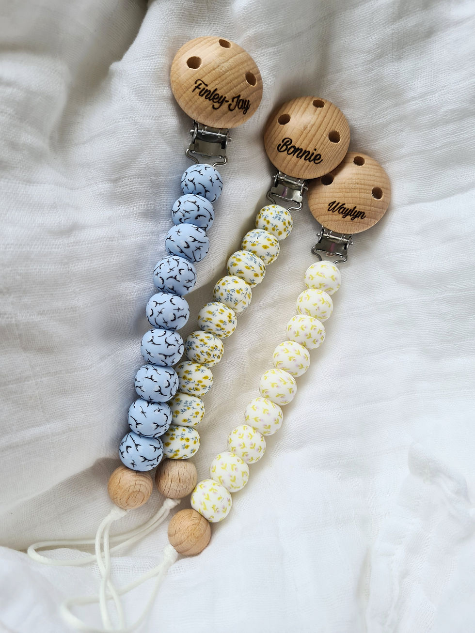 Floral Dummy Clip