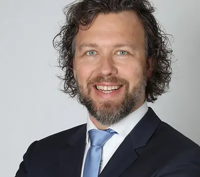 Dr_ med_ Lukas Kandler .webp