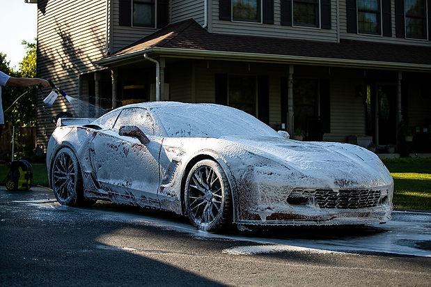 39030_In-Use_Foaming-Corvette-Sunset-Driveway-1-min.jpg