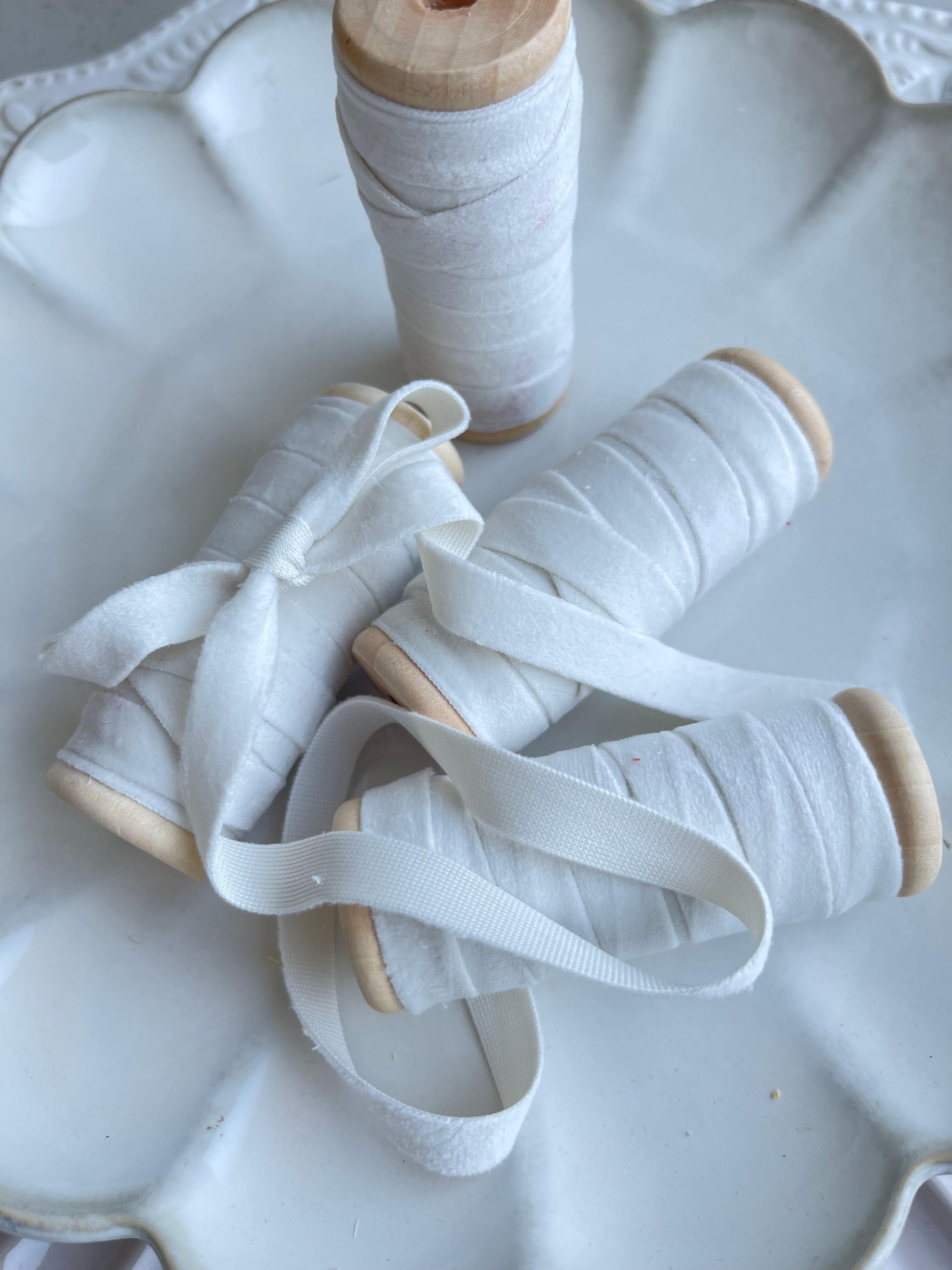 Velvet Ribbon - White
