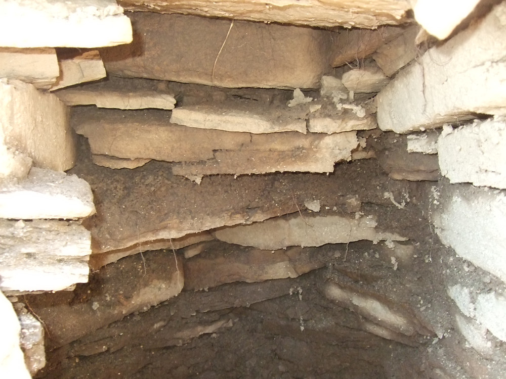 Corbelled side cell to tomb at Swandro
