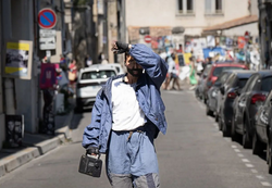 costume Camille Lacombe - collectif Grand Dehors - OUT.png