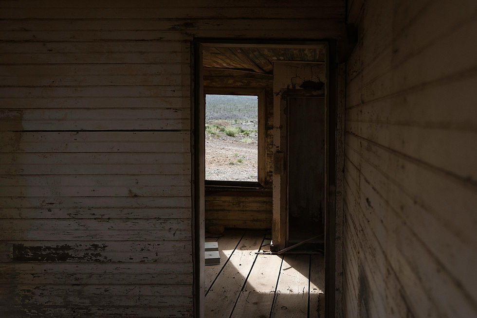 gold point interior_m.jpg