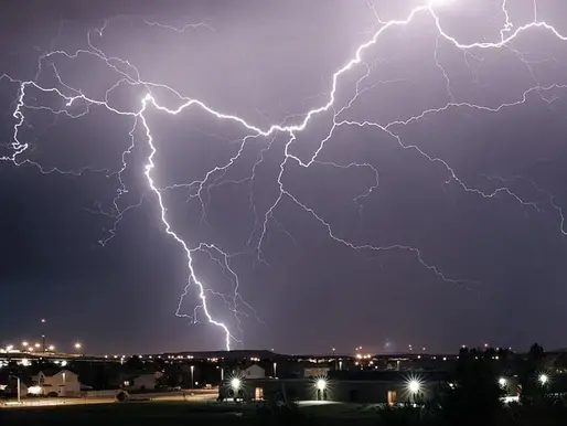 A instabilidade climática segue influenciando a rotina dos moradores na Zona Sul do Rio Grande do Sul, exigindo atenção redobrada da população da Costa Doce nesta segunda-feira (20).