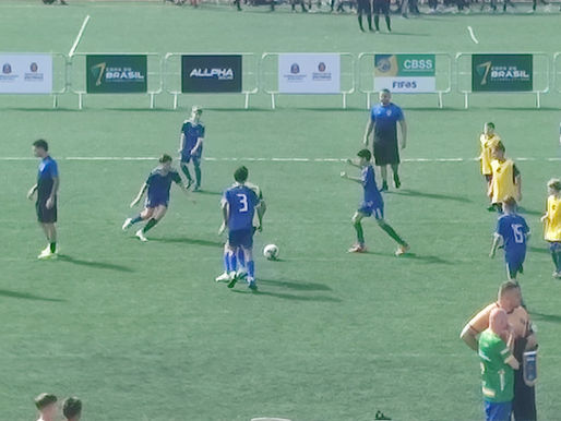 A delegação do Guarany de Camaquã estreou com grande estilo na Copa do Brasil de Futebol 7 Society, em São Paulo, levando o nome da Zona Sul do Rio Grande do Sul para o cenário nacional de base. Em partida emocionante disputada nesta quinta-feira (23), pelo Sub-13 masculino, a equipe camaquense superou o Impérios da Bola Football pelo placar de 5 a 4, em confronto realizado no Campo 2 do CERET.