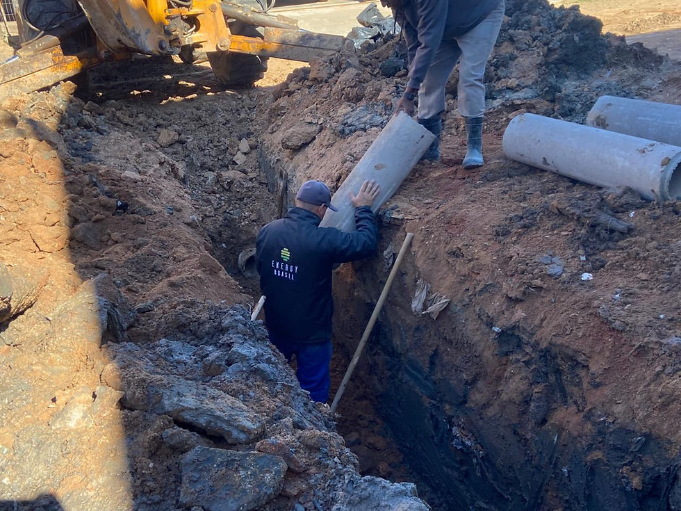 A Prefeitura de Camaquã intensificou, nesta segunda-feira, as frentes de trabalho voltadas à infraestrutura urbana na Zona Sul do Rio Grande do Sul.