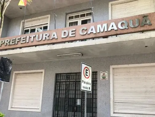 A educação é um pilar fundamental para o desenvolvimento da Costa Doce e, com foco na melhoria contínua do ensino, a Prefeitura de Camaquã acaba de firmar uma parceria estratégica. Nesta terça-feira, dia 25 de novembro, foi oficializada a colaboração com o Senac Camaquã para oferecer cursos de capacitação gratuita destinados aos profissionais da rede municipal de ensino.