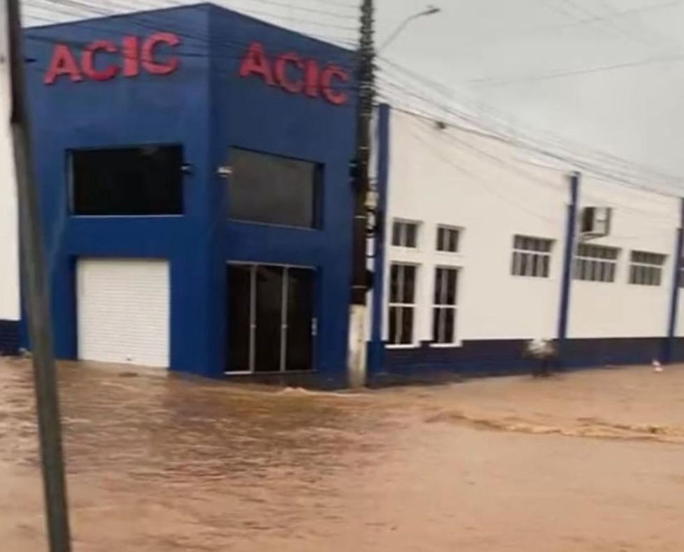 A região da Costa Doce do Rio Grande do Sul enfrenta desafios com as recentes instabilidades climáticas. Em Camaquã, um dos reflexos diretos ocorreu na Associação Comercial e Industrial de Camaquã (ACIC), que teve seu atendimento ao público suspenso nesta quarta-feira, 10 de dezembro.