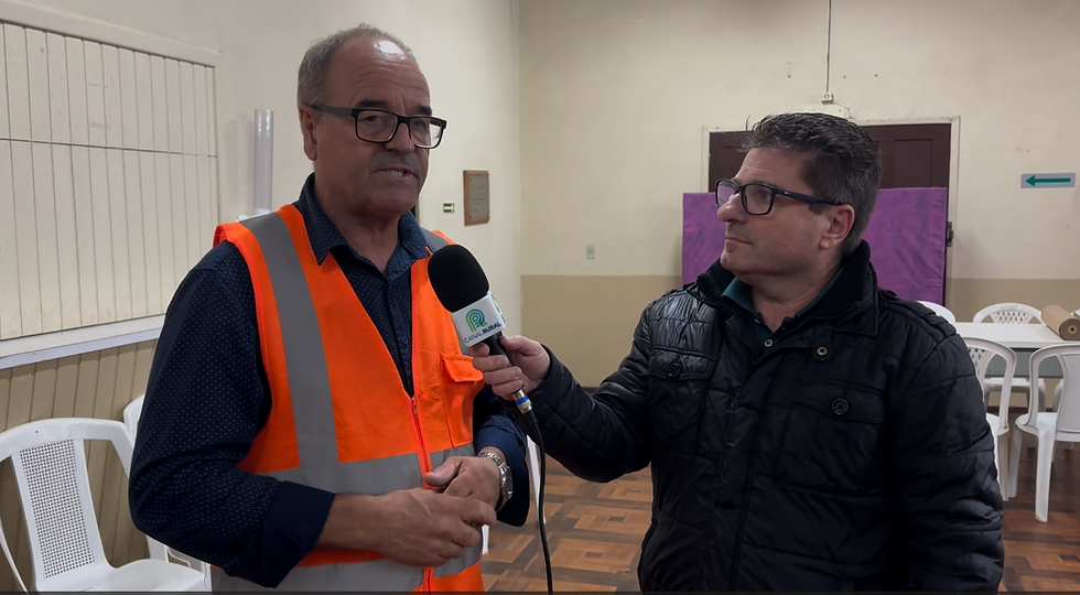 A Costa Doce do Rio Grande do Sul tem enfrentado consequências significativas devido ao volume atípico de precipitação. Em Camaquã, as fortes chuvas, que ultrapassaram a marca de 150 milímetros em um curto intervalo de tempo, motivaram uma resposta rápida do poder público municipal, que decretou estado de emergência e ativou um Gabinete de Crise.