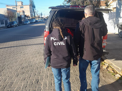 A segurança pública na Zona Sul do Rio Grande do Sul registrou uma nova movimentação nesta terça-feira, 16 de junho de 2026. Em uma ação focada no combate à criminalidade urbana, a Polícia Civil de São Lourenço do Sul efetuou o cumprimento de um mandado de prisão preventiva contra um homem de 20 anos. 