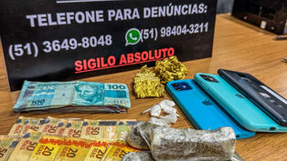 Nesta segunda-feira (26), a Polícia Civil realizou uma operação no município de Tapes, na região da Costa Doce, para verificar denúncias anônimas sobre atividades ilícitas. As diligências resultaram em duas ações distintas, ocorridas nos bairros Balneário Rebello e Centro, culminando na prisão de três indivíduos.