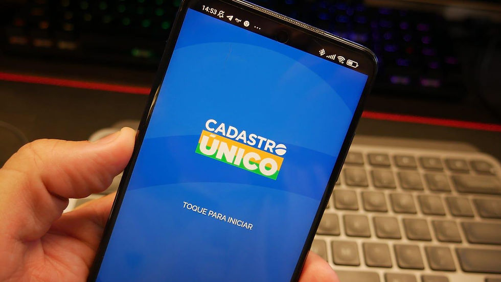 O Cadastro Único (CadÚnico) funciona como a principal porta de entrada para famílias em situação de vulnerabilidade na Zona Sul do Rio Grande do Sul acessarem programas sociais e garantirem direitos essenciais.
