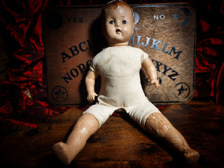 Thumbnail: Haunting Crack Composition Doll legs