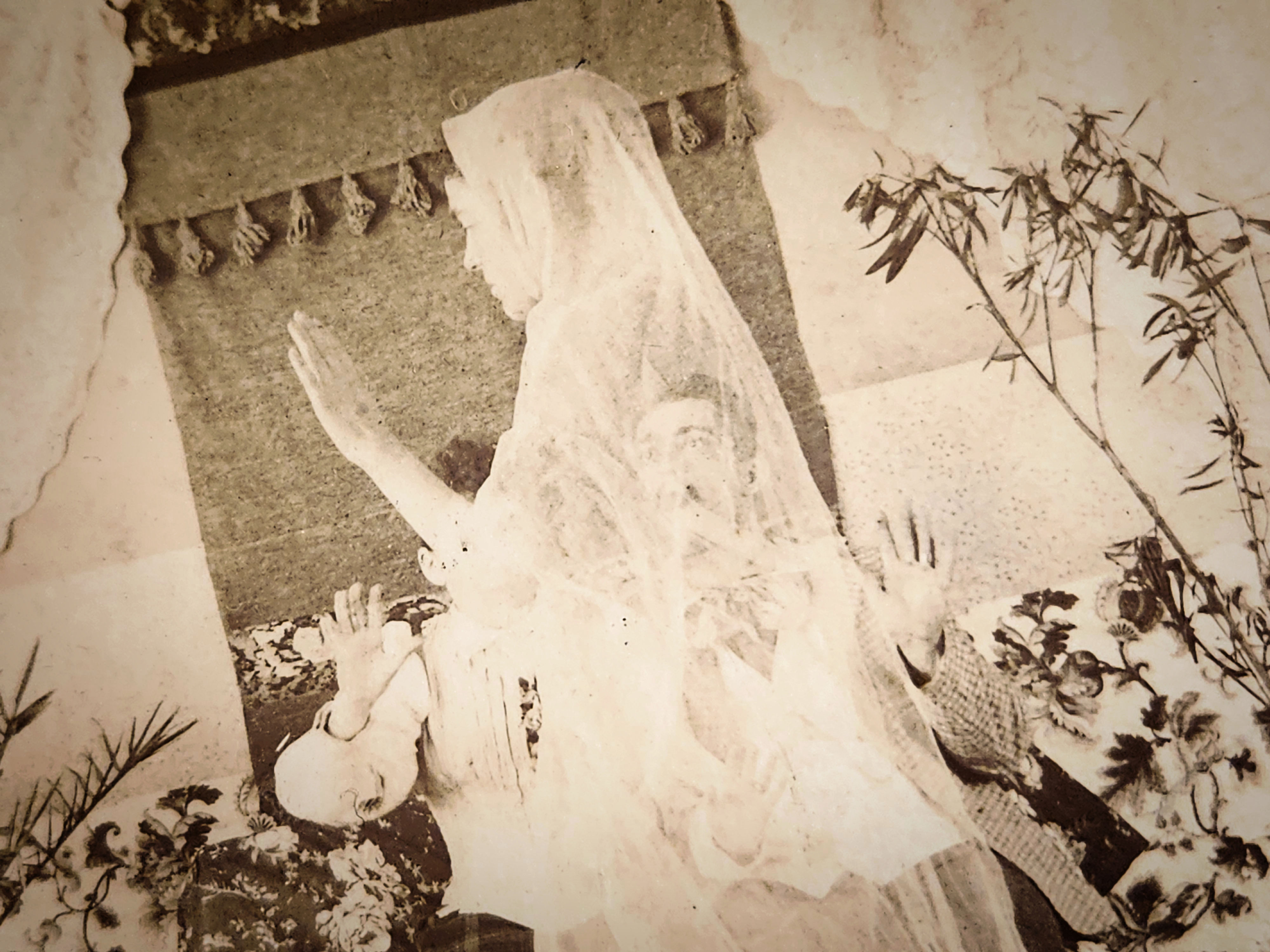 Haunted Lovers ghost photo