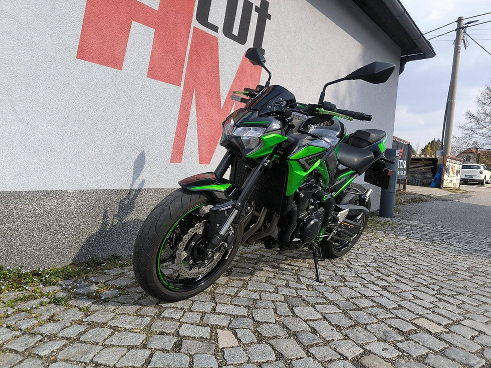 Miniatura: Kawasaki Z 900